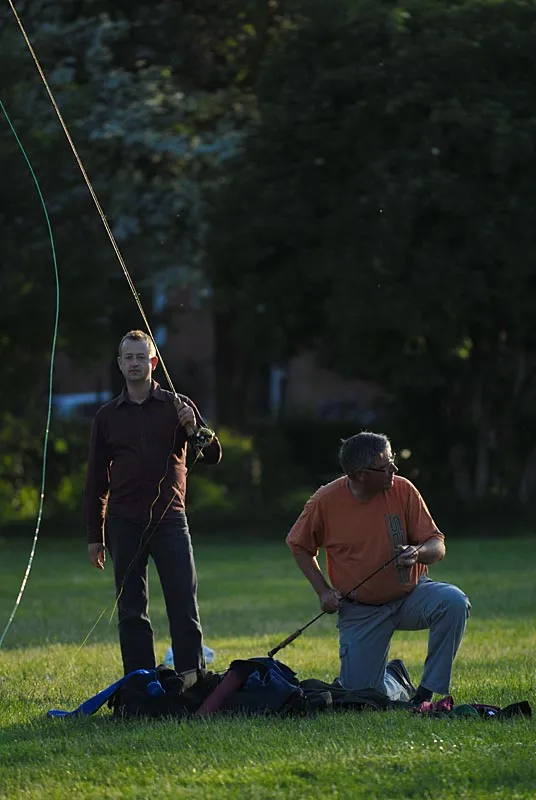 Having fun casting - Niels and Henning on the local soccer field